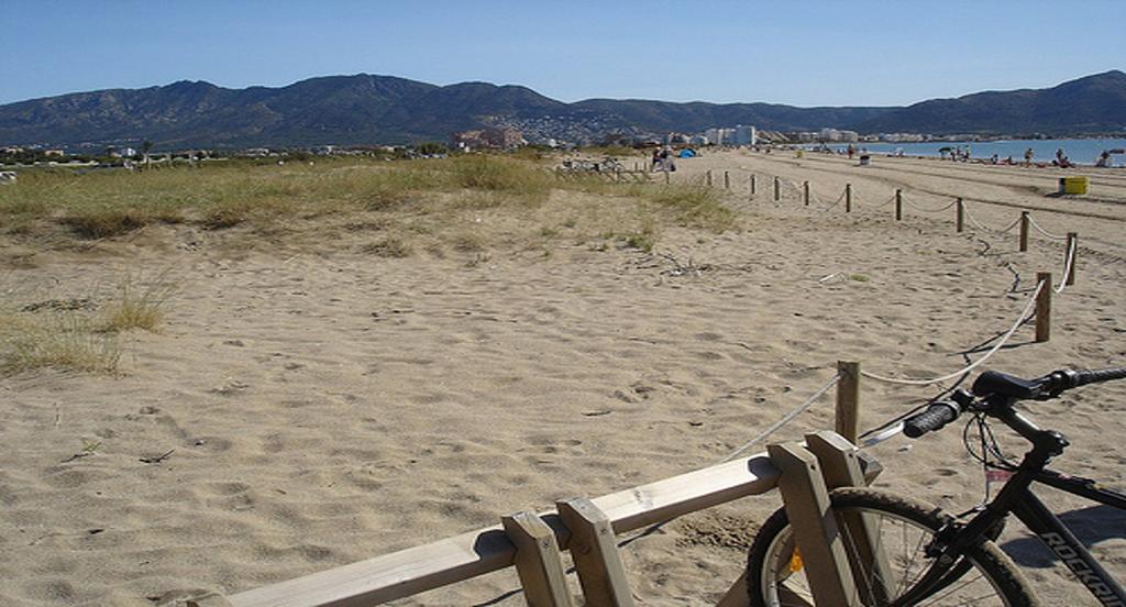 Apartamento Dinasty Empuriabrava Esterno foto